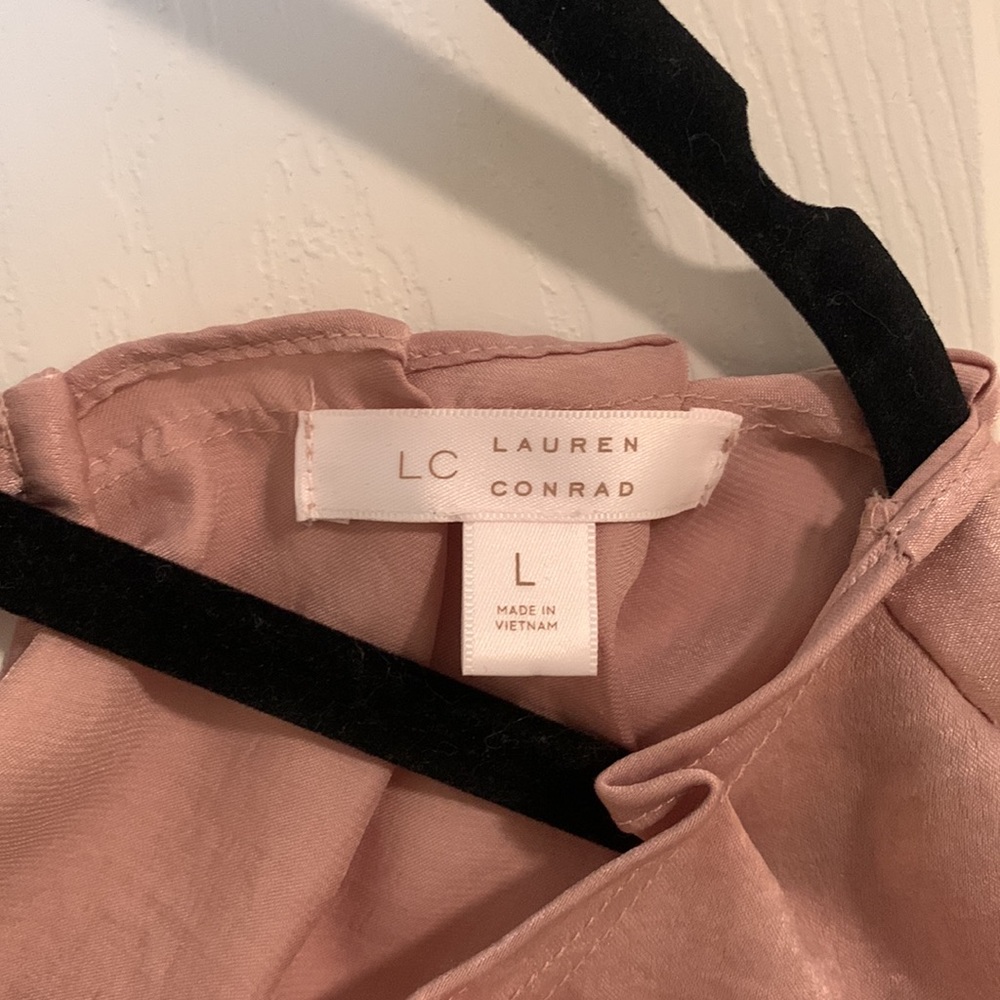 •LAUREN CONRAD PINK FLOWY TOP• Size L, never worn, ties in back - Picture 4 of 4